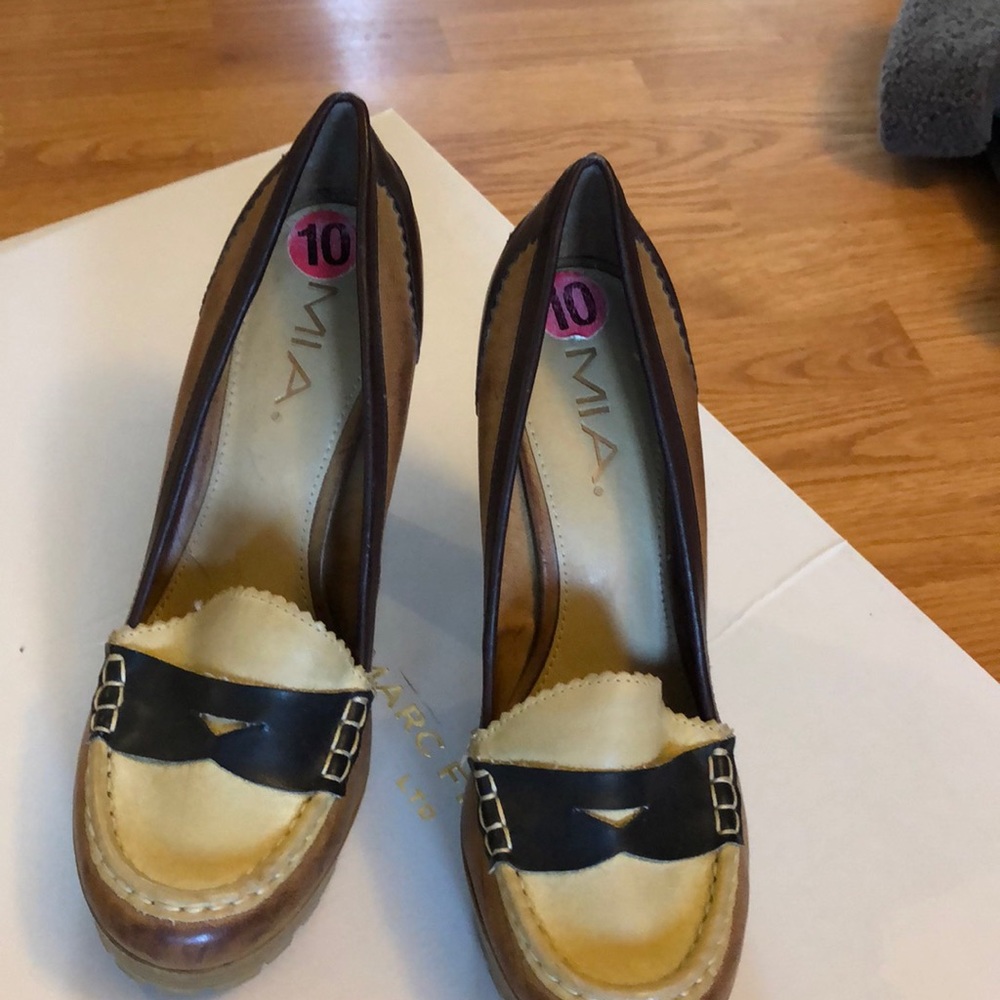 Shoes